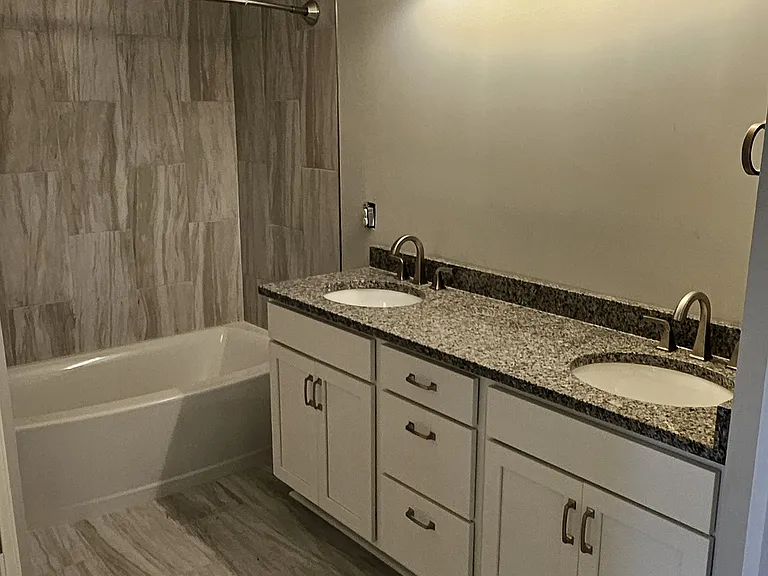 2311 Cascade Dr — Photo 15