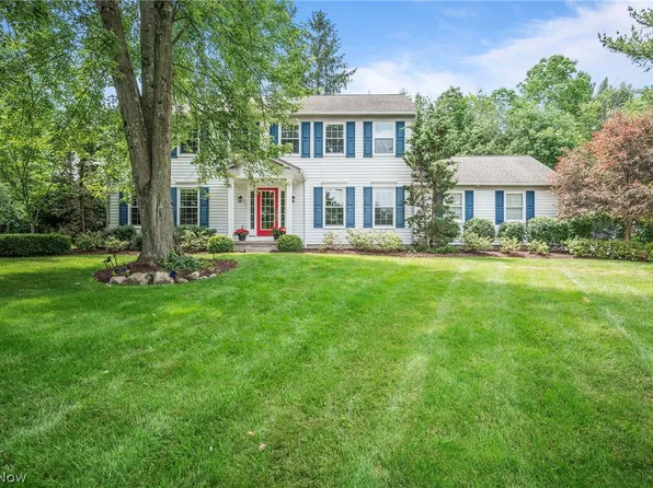 6860 Bauley Dr, Hudson, OH 44236