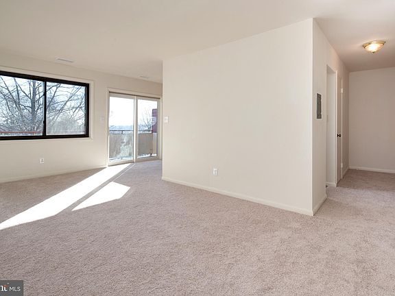 4th image of 6441 Richmond Hwy Suite 302