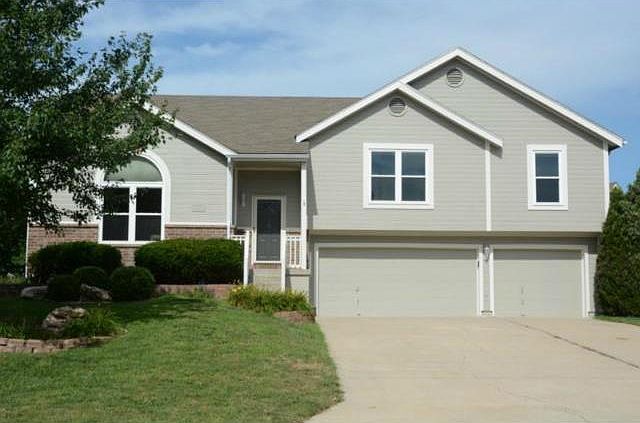 1st image of 5536 NE Scenic Dr