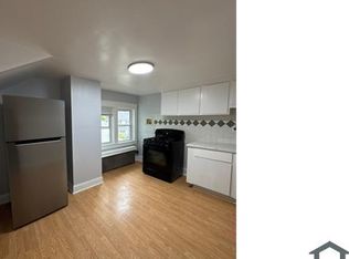 5562 Link Ave #B, Halethorpe, MD 21227
