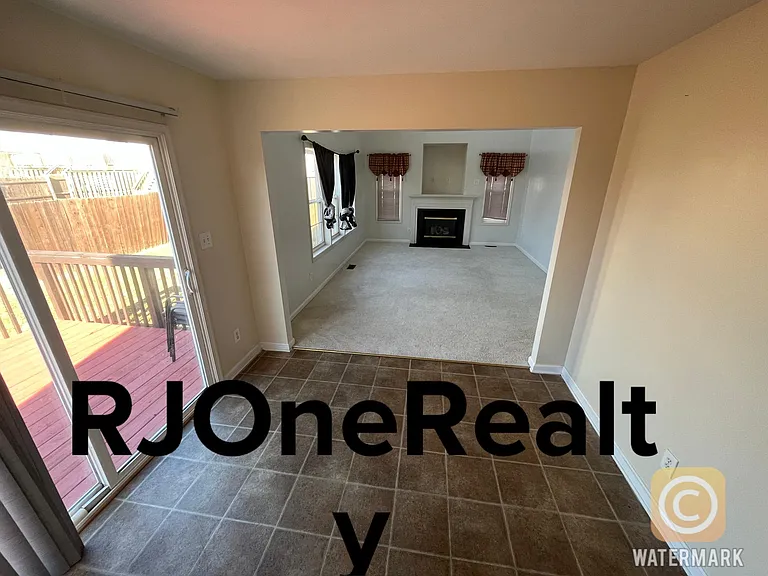 24 Iberian Ct — Photo 11