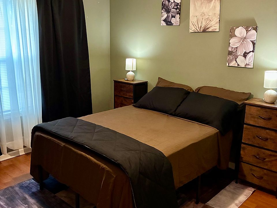 1st image of 180 Pebble Brooke Ct Room C