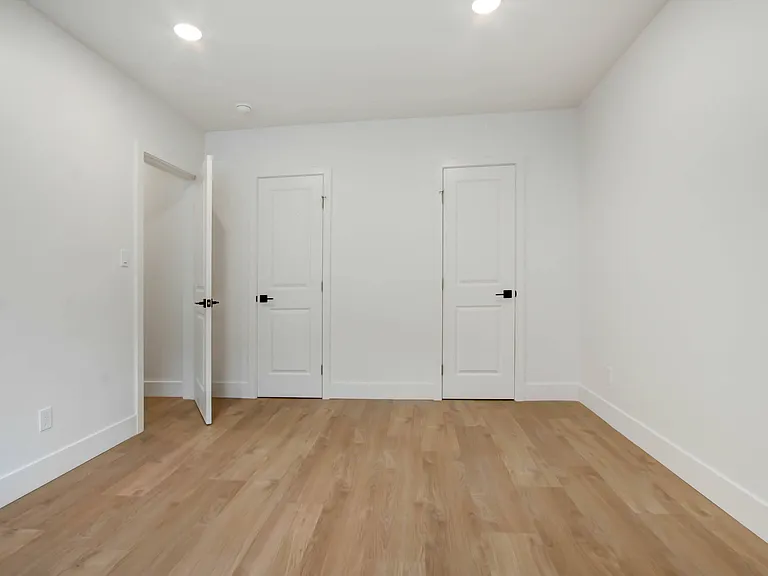 1140 N Ogden — Photo 7