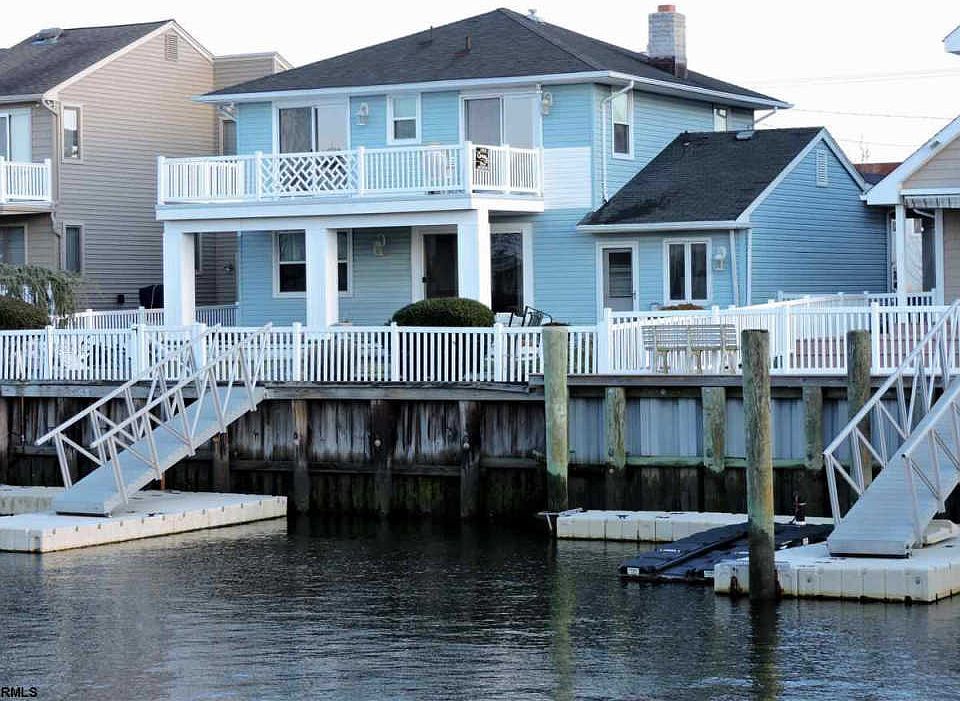 1st image of 2208 Bay Ave