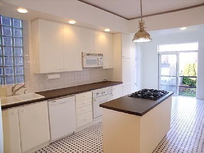 1st image of 1328 W Argyle St #1