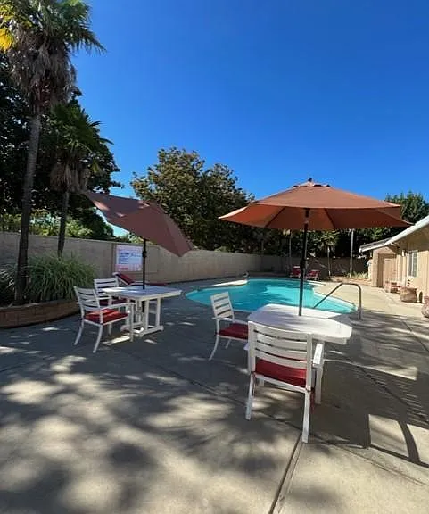 Parkview Apartments — Photo 46