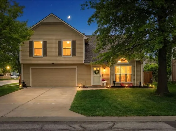 16307 S Church St, Olathe, KS 66062