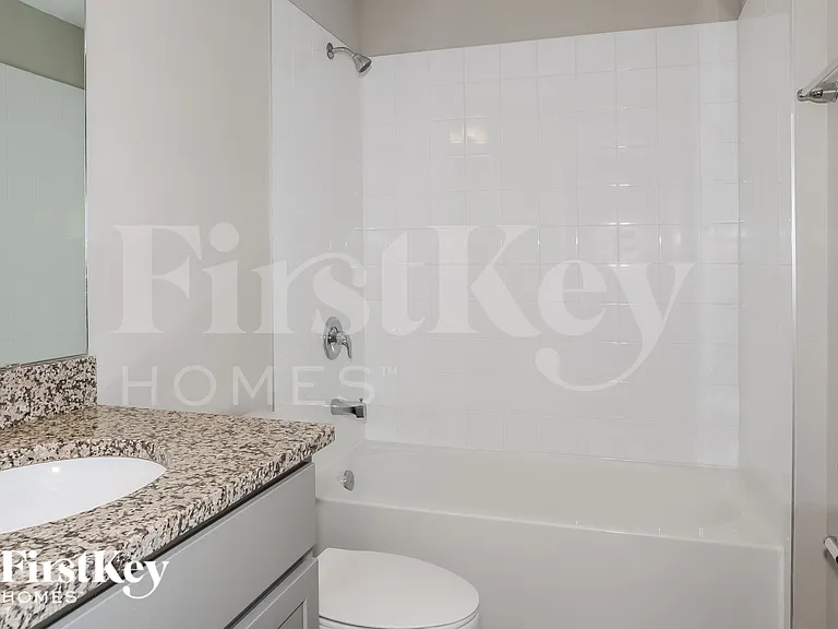 220 Southern Breeze Loop — Photo 13