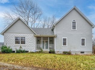 2846 N Lake George Rd, Metamora, MI 48455