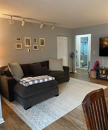 Walk in closet in right side and linen closet in hall