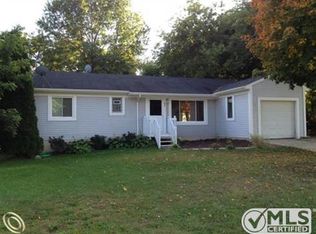 636 E Unadilla St, Pinckney, MI