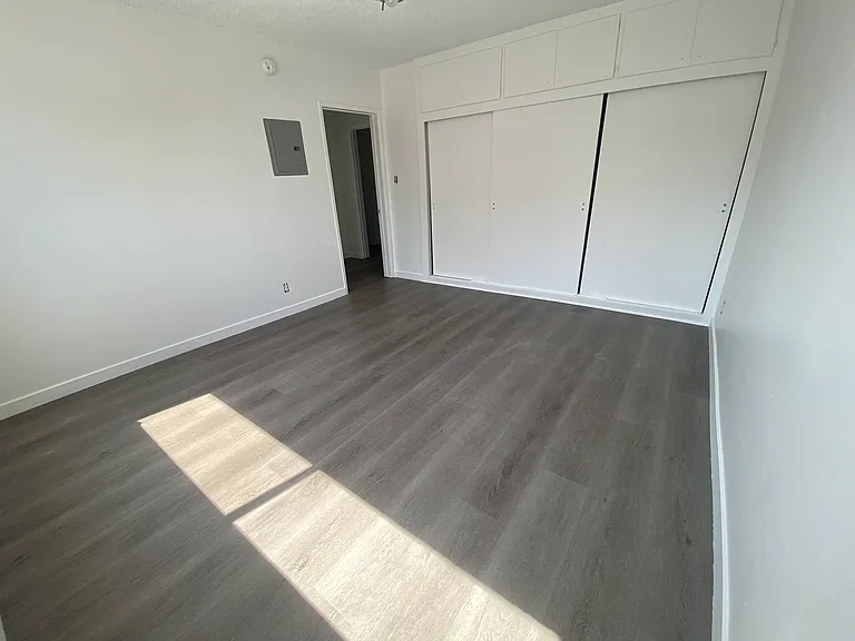 8751 W. Guthrie Ave. — Photo 9