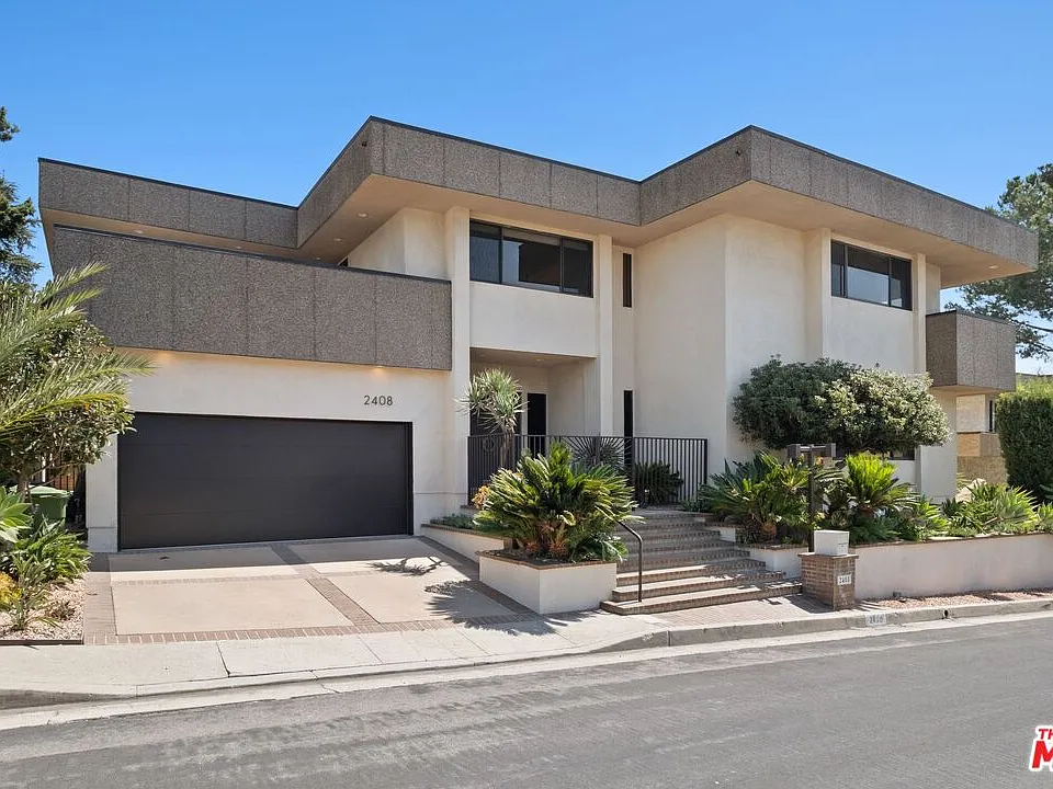 2408 Venus Dr