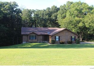 19151 Owl Creek Dr, Warrenton, MO 63383
