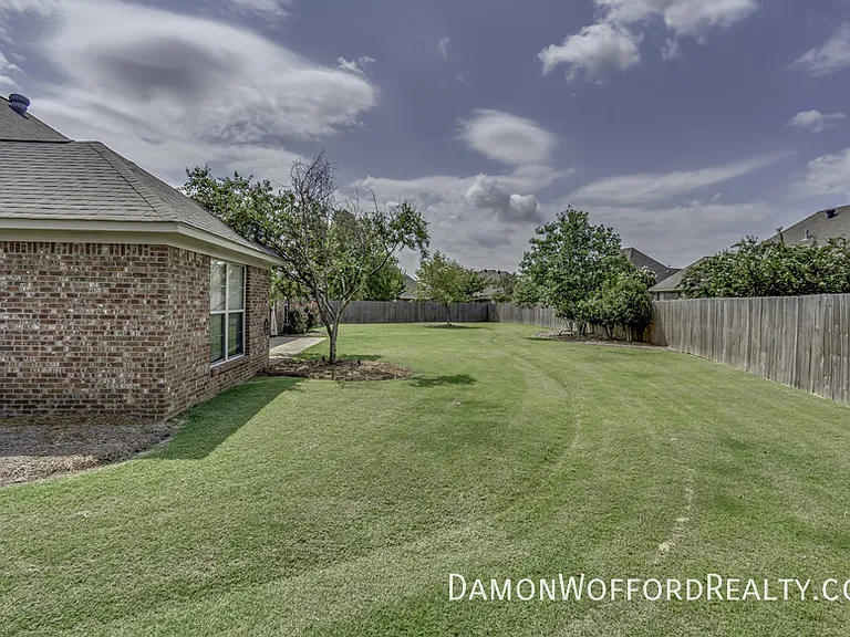 107 Emry Cv — Photo 63