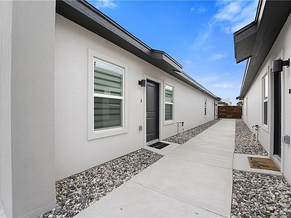 2nd image of 3507 Vanessa Ln Unit 1