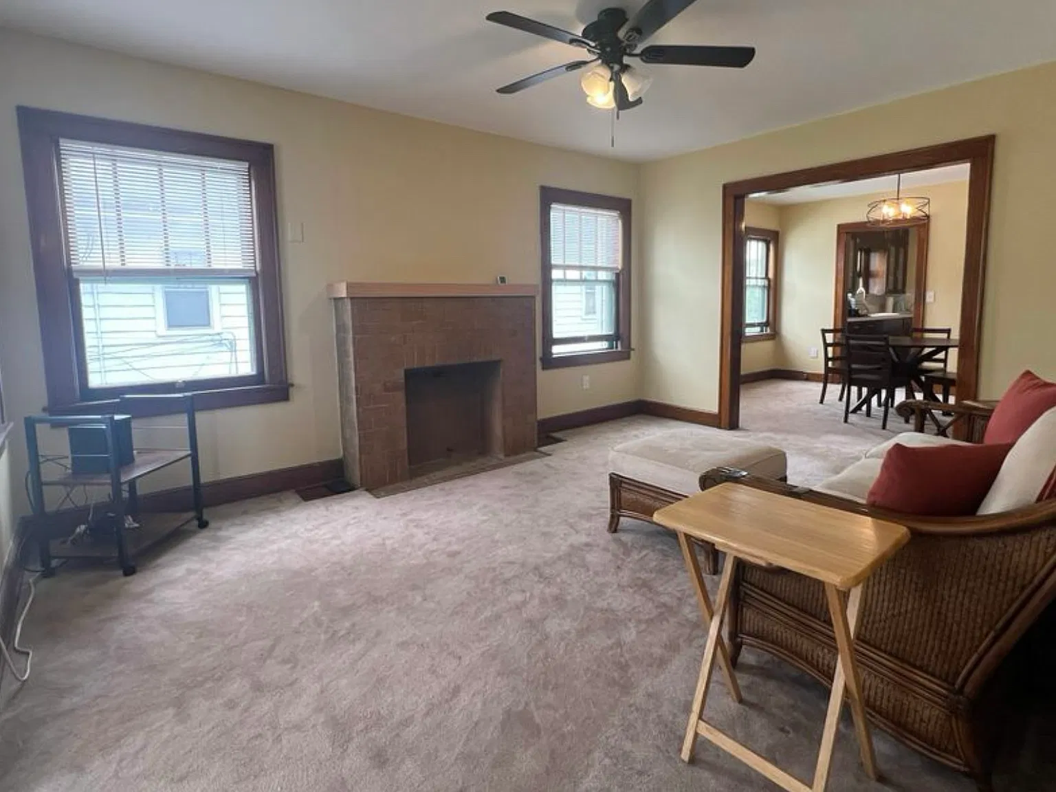 3 bed, 1220 sqft, $1,850 — Photo 2
