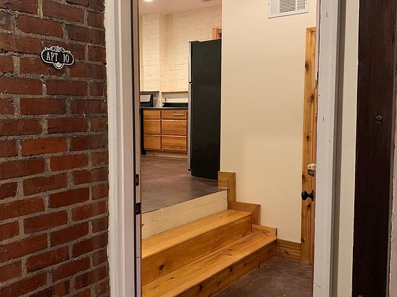 Private Entrance