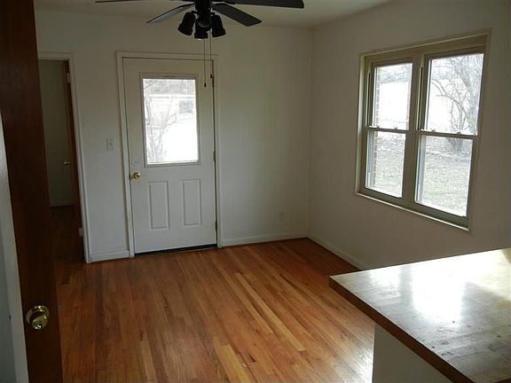 5th image of 2827 Ida Ave