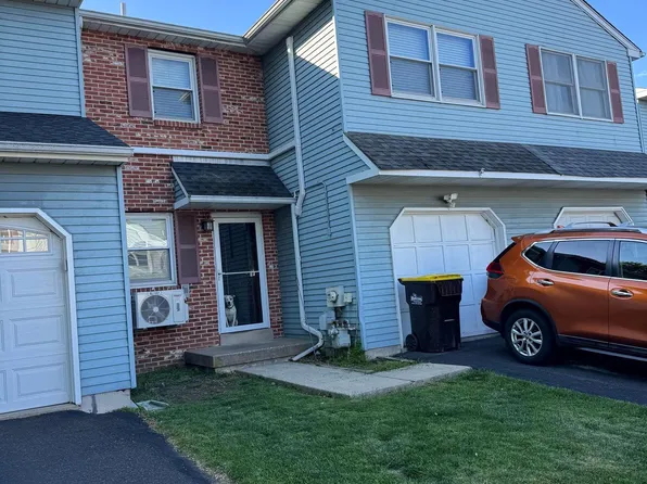 222 Orchard Dr, North Wales, PA 19454