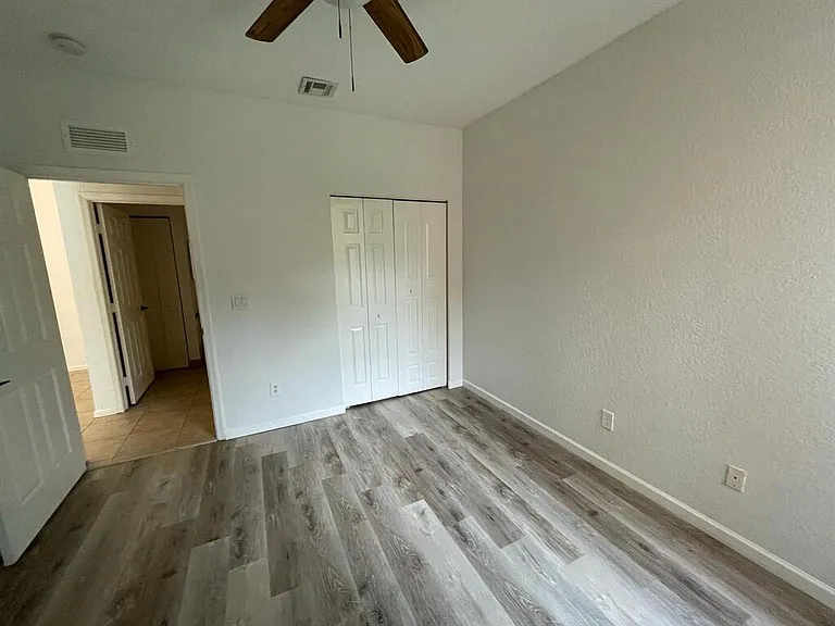 3549 Forest Hill Blvd #19 — Photo 11