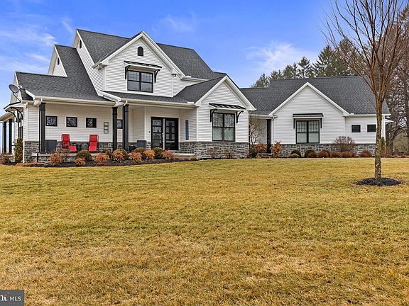 2nd image of 110 Ridge Rd