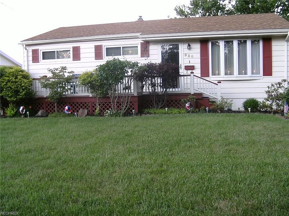 1st image of 926 Bowman St