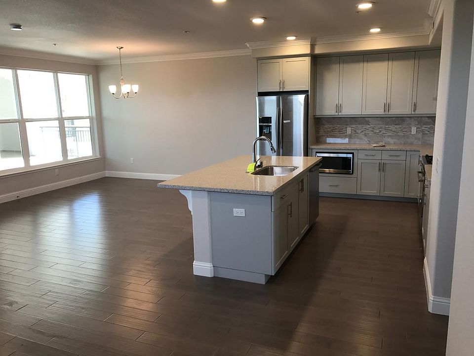 1st image of 2585 El Camino Real APT 410