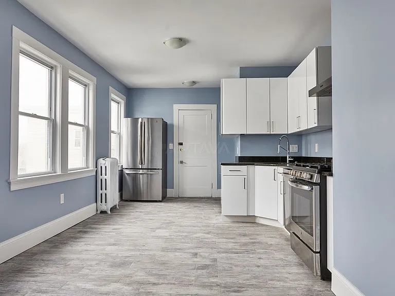 261 Broadway #1 — Photo 3
