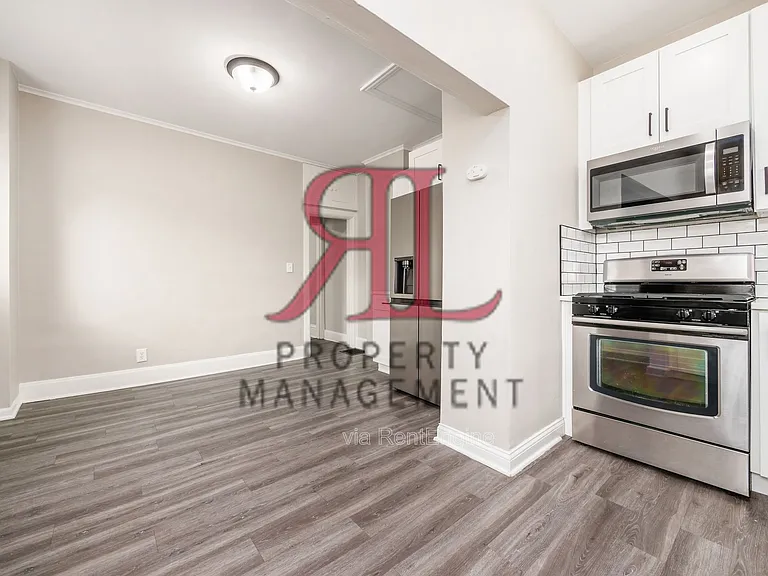 1268 Courtland Ave — Photo 17