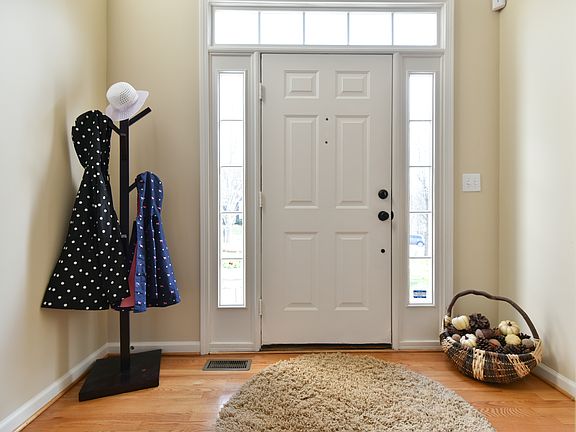 3rd image of 7313 Harrisonwoods Pl