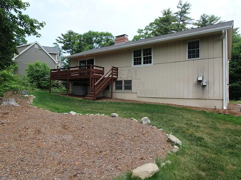 4 Nixon Park — Photo 29