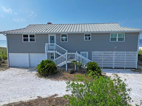 872 E Gorrie Dr, Eastpoint, FL 32328