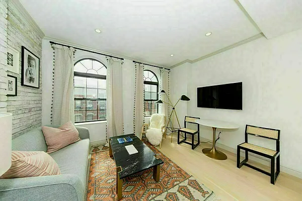 Rented by Voro New York | media 2