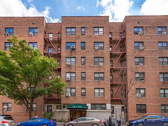 3rd image of 350 E 30th St APT 4G