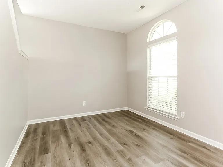 6116 Red Clover Ln — Photo 15
