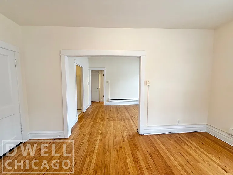 2915 W George St #2 — Photo 5