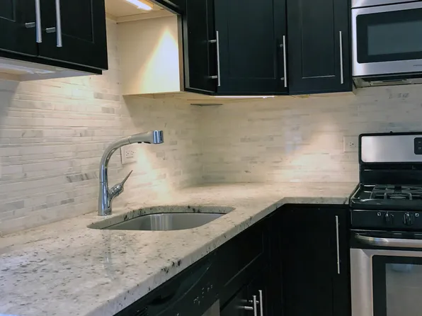 3145 N Paulina St #1, Chicago, IL 60657