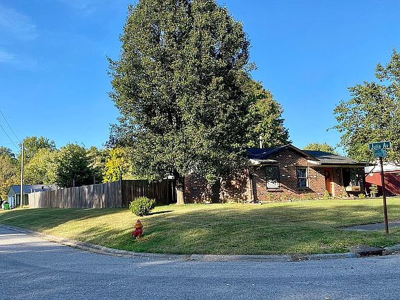 Corner Lot w/ Privacy Fence