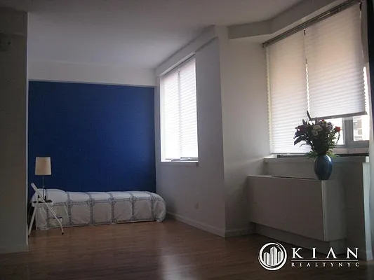 Rented by Kian Realty | media 3