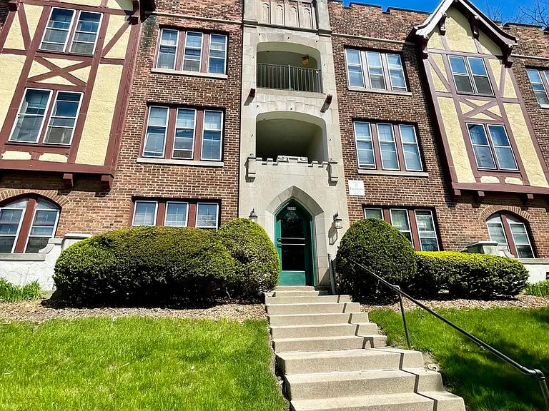 2556 N Murray Ave — Photo 24