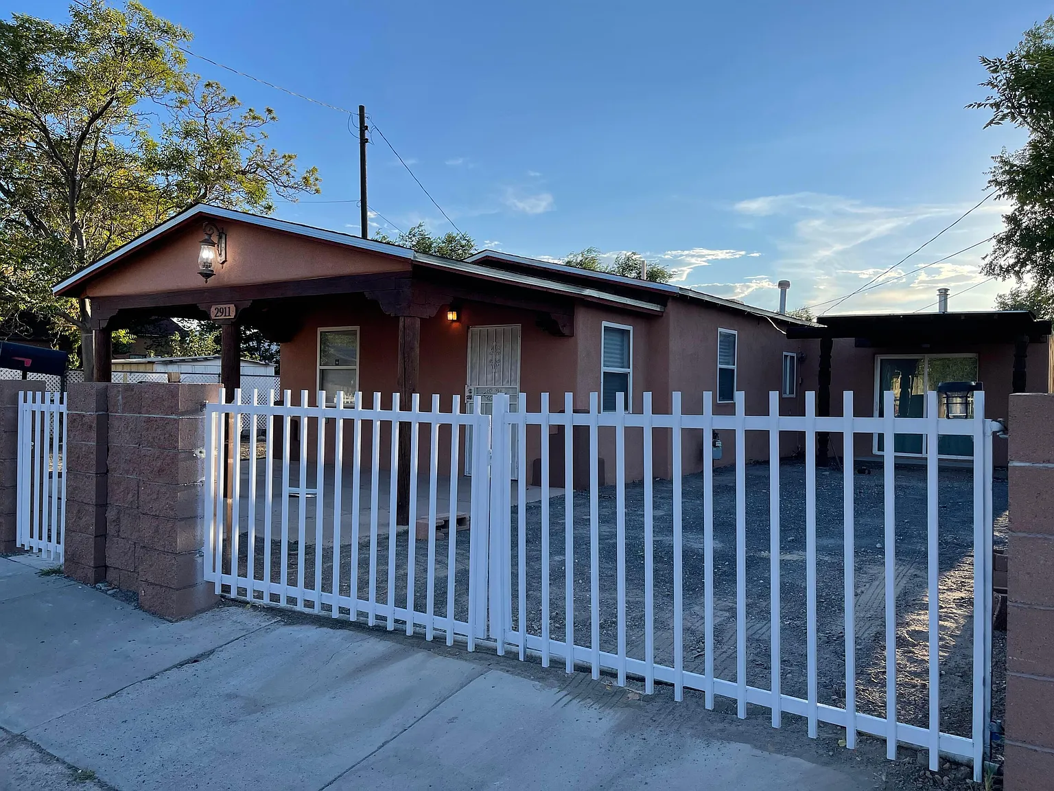 1 bed, 1.0 bath, 900 sqft, $1,250 — Photo 2