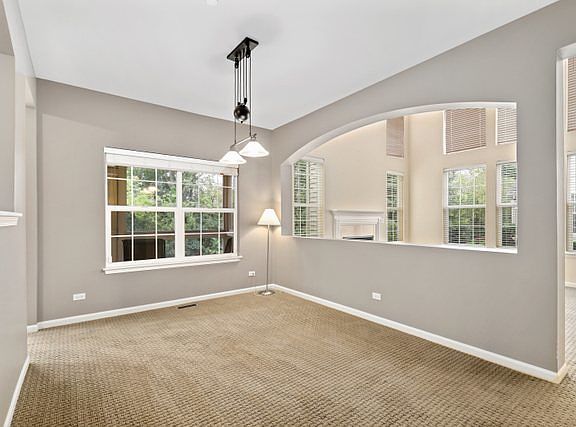 5th image of 2501 Oak Dr