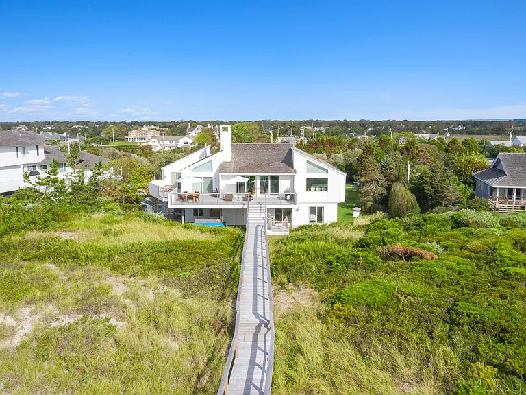 114 Dune Rd — Photo 46