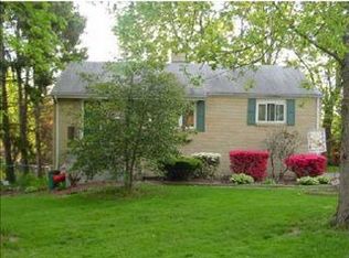 2658 Milford Dr, Bethel Park, PA 15102
