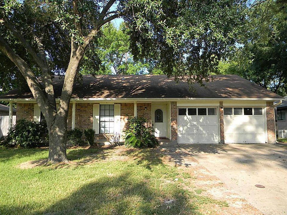 1st image of 7307 Woodland West Dr