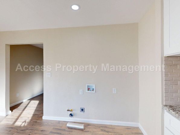 1601 Carver Rd
