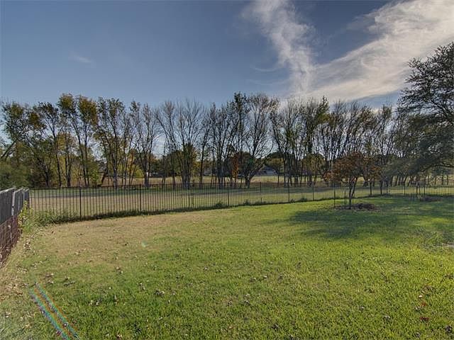 1st image of 19321 Kennemer Dr