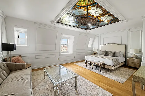 Rented by Compass | media 9